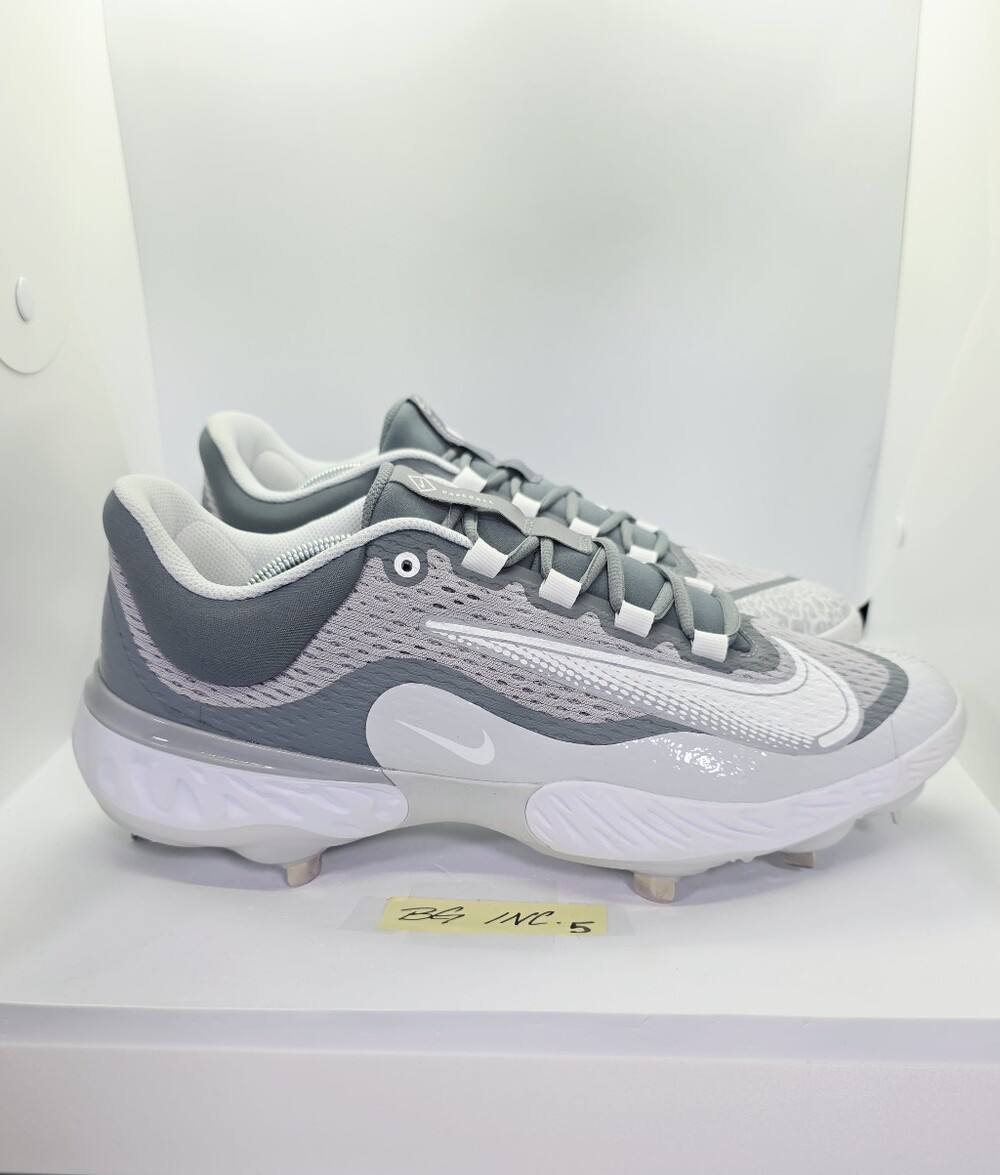 Nike Alpha Huarache Elite 4 Low Metal Baseball Cleats Mens Size 13 Grey White